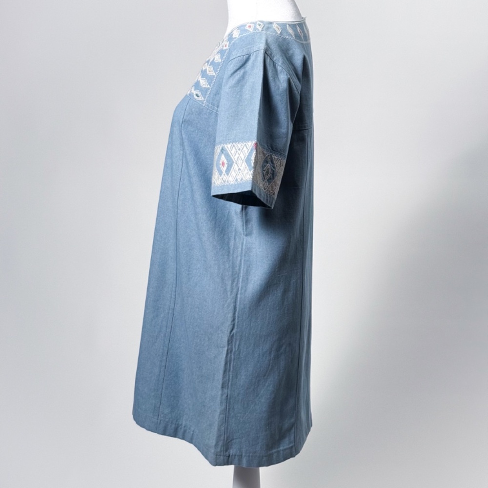 EUC Brass & Roe Chambray Embroidered Aztec Mini Dress β Size S β Retail $60 π΅β¨ - Picture 3 of 11